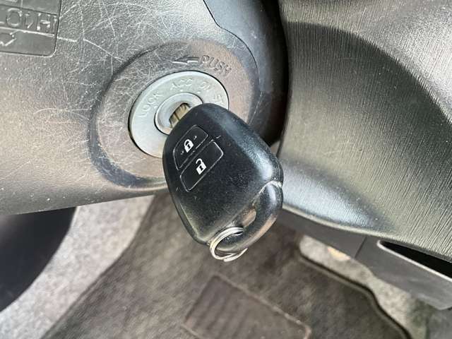 トヨタ ヴィッツ １．０ Ｆ H25年 (九州・沖縄) 99