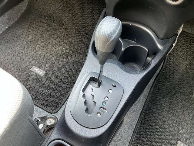 トヨタ ヴィッツ １．０ Ｆ H25年 (九州・沖縄) 99