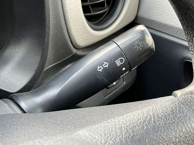 トヨタ ヴィッツ １．０ Ｆ H25年 (九州・沖縄) 99