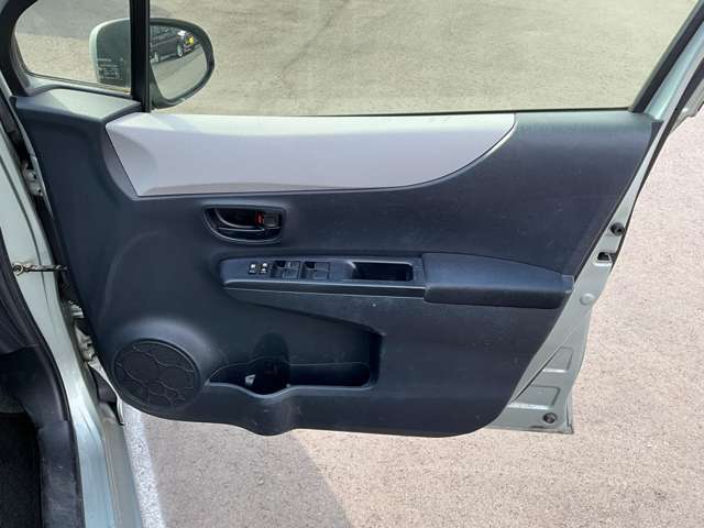 トヨタ ヴィッツ １．０ Ｆ H25年 (九州・沖縄) 99