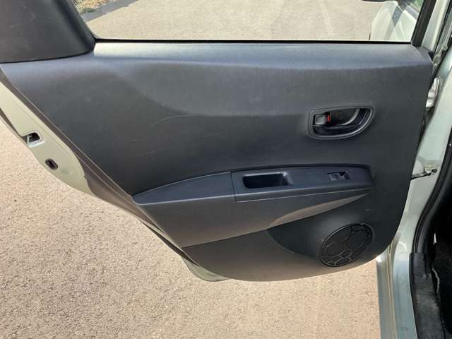 トヨタ ヴィッツ １．０ Ｆ H25年 (九州・沖縄) 99