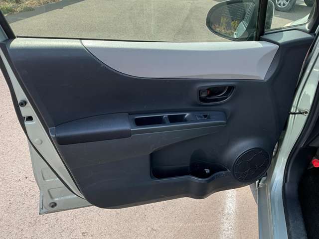 トヨタ ヴィッツ １．０ Ｆ H25年 (九州・沖縄) 99