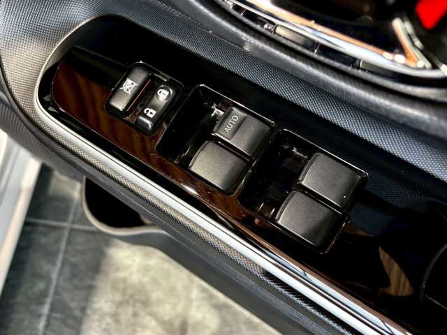 トヨタ アクア １．５ Ｇ H28年 (近畿) 99