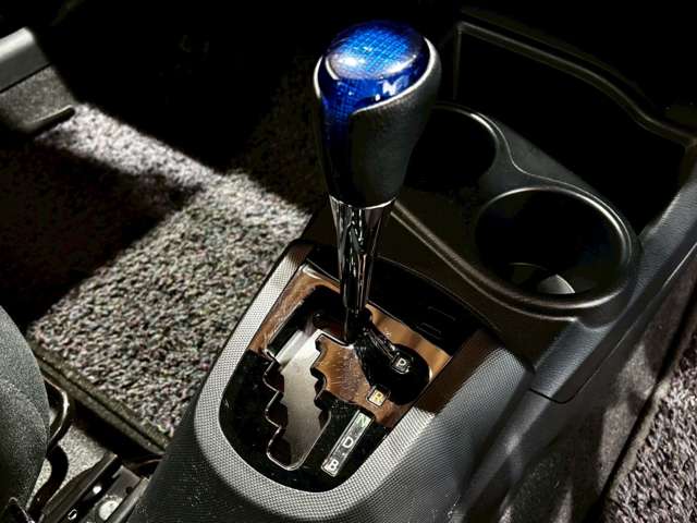 トヨタ アクア １．５ Ｇ H28年 (近畿) 99