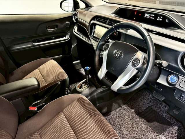 トヨタ アクア １．５ Ｇ H28年 (近畿) 99