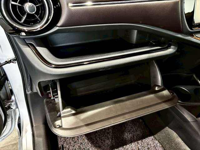 トヨタ アクア １．５ Ｇ H28年 (近畿) 99