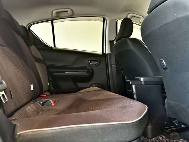 トヨタ アクア １．５ Ｇ H28年 (近畿) 99