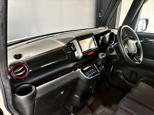 ホンダ Ｎ　ＢＯＸ ６６０ カスタムＧ Ｌパッケージ H27年 (近畿) 99