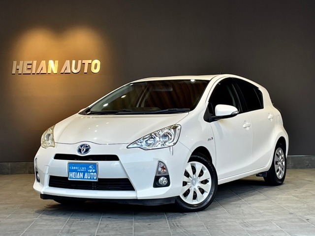 トヨタ アクア １．５ Ｓ H25年 (近畿) 99