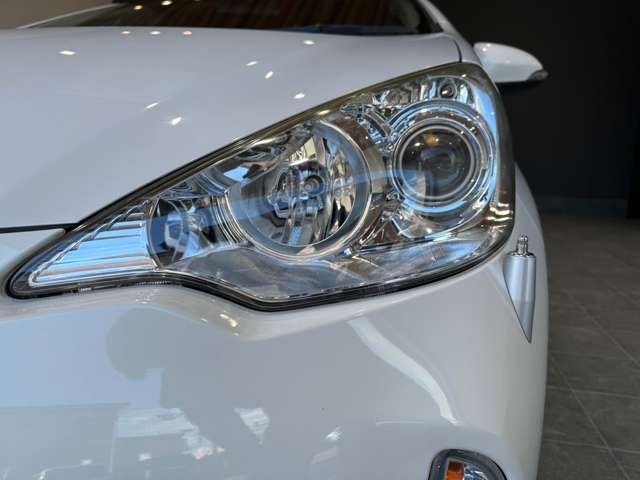 トヨタ アクア １．５ Ｓ H25年 (近畿) 99