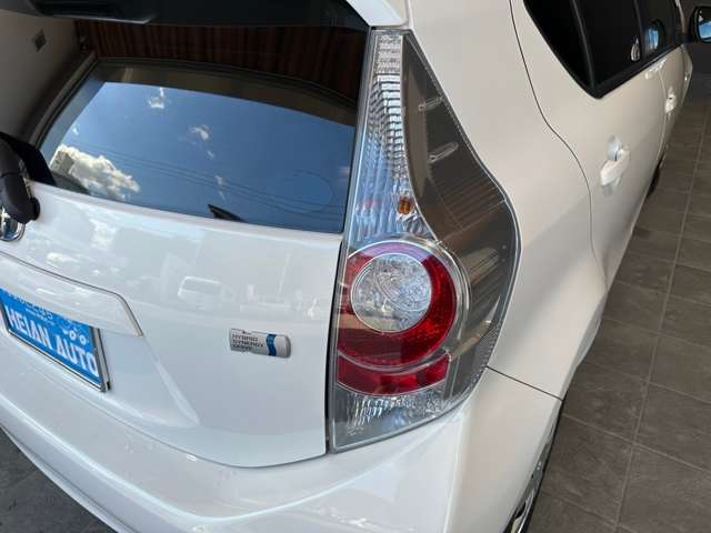 トヨタ アクア １．５ Ｓ H25年 (近畿) 99