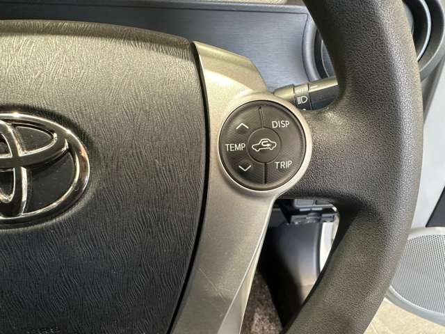 トヨタ アクア １．５ Ｓ H25年 (近畿) 99