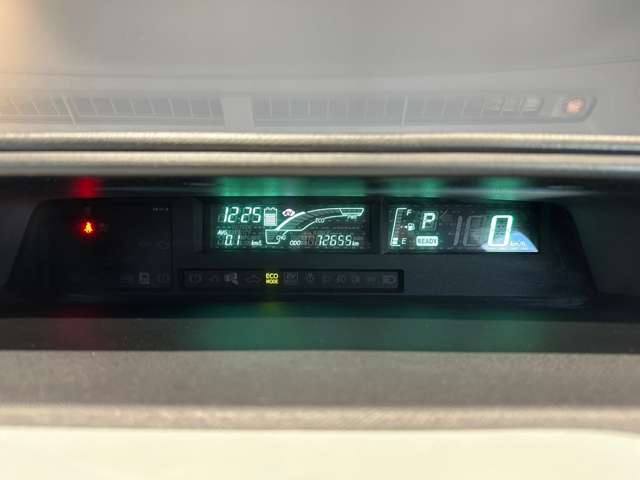 トヨタ アクア １．５ Ｓ H25年 (近畿) 99