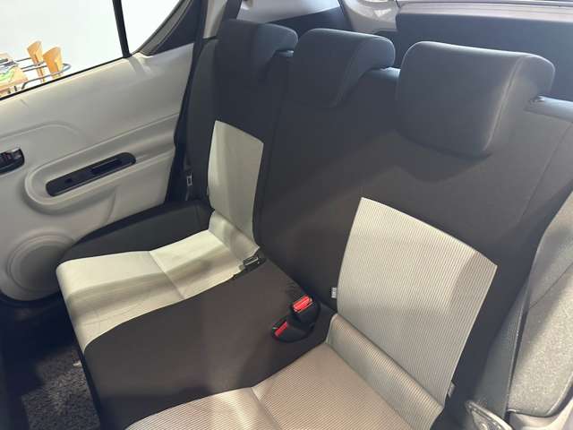 トヨタ アクア １．５ Ｓ H25年 (近畿) 99