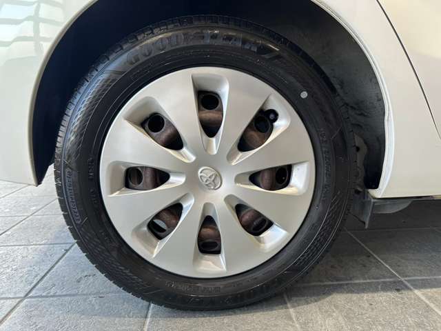 トヨタ アクア １．５ Ｓ H25年 (近畿) 99