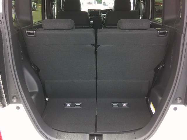 ホンダ Ｎ　ＢＯＸ カスタム ６６０ Ｌ R5年 (東北) 99