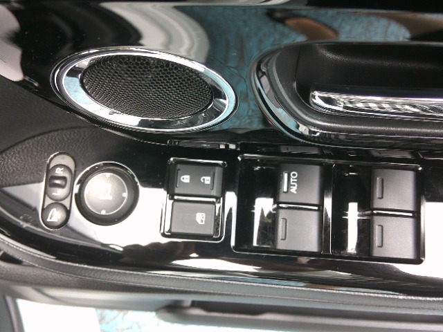 ホンダ Ｎ　ＢＯＸ カスタム ６６０ Ｌ R5年 (東北) 99