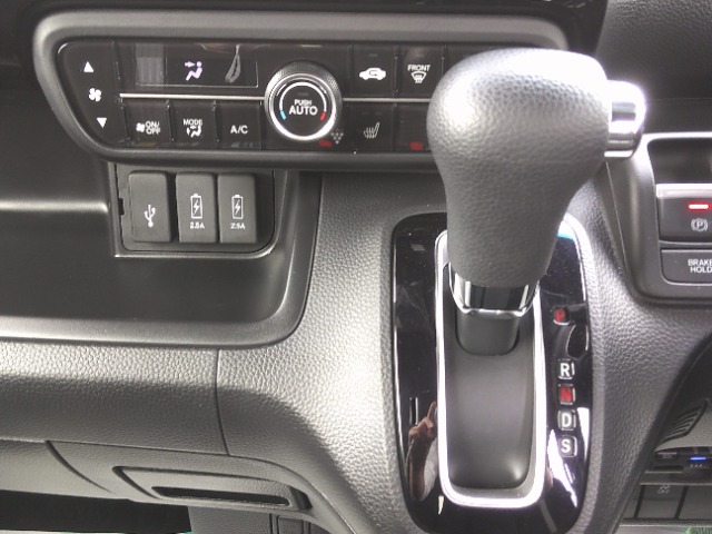 ホンダ Ｎ　ＢＯＸ カスタム ６６０ Ｌ R5年 (東北) 99