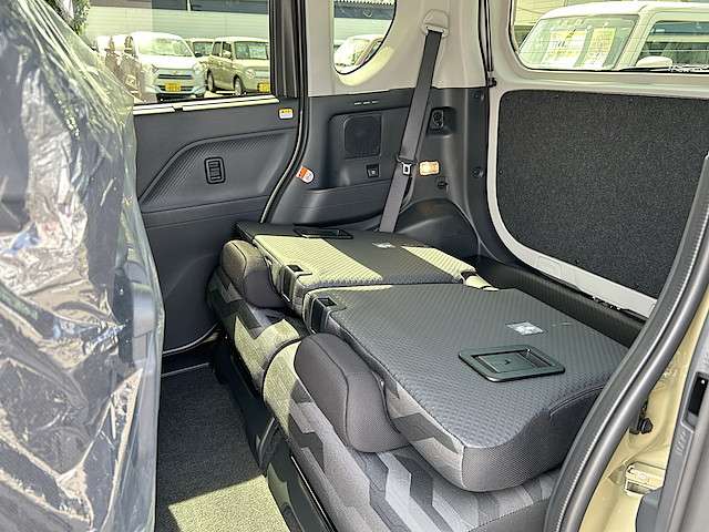 ダイハツ タント ６６０ ファンクロス リミテッド ４ＷＤ R7年 () 99