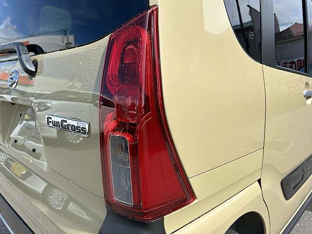 ダイハツ タント ６６０ ファンクロス リミテッド ４ＷＤ R7年 () 99