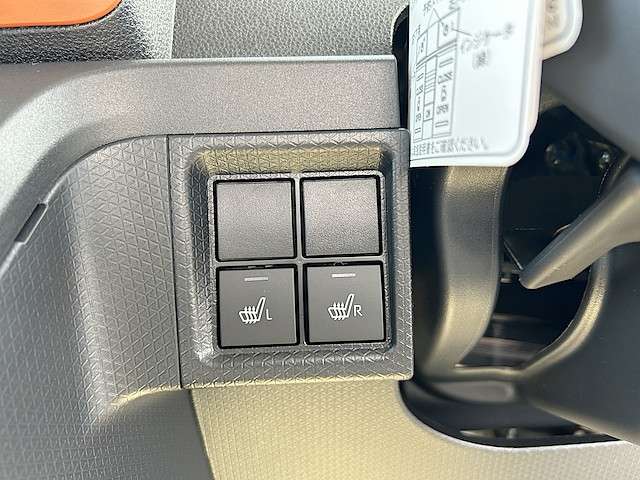 ダイハツ タント ６６０ ファンクロス リミテッド ４ＷＤ R7年 () 99