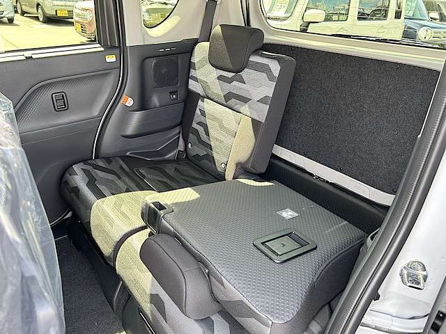 ダイハツ タント ６６０ ファンクロス リミテッド ４ＷＤ R7年 () 99