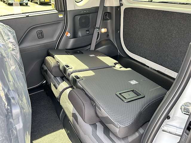 ダイハツ タント ６６０ ファンクロス リミテッド ４ＷＤ R7年 () 99