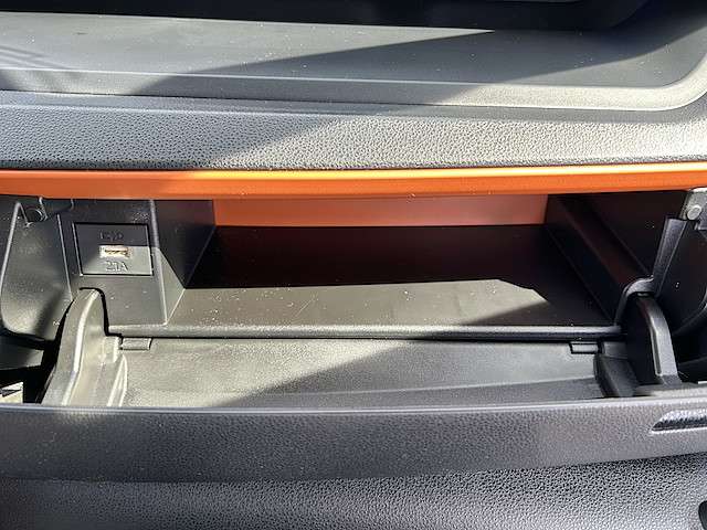 ダイハツ タント ６６０ ファンクロス リミテッド ４ＷＤ R7年 () 99