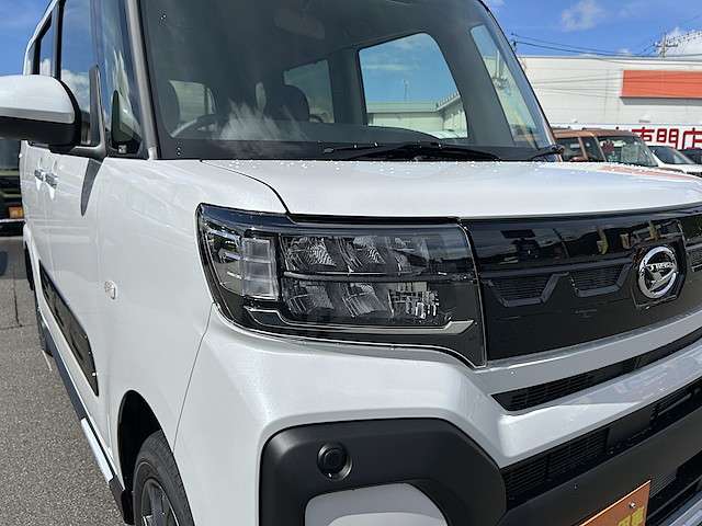 ダイハツ タント ６６０ ファンクロス リミテッド ４ＷＤ R7年 () 99