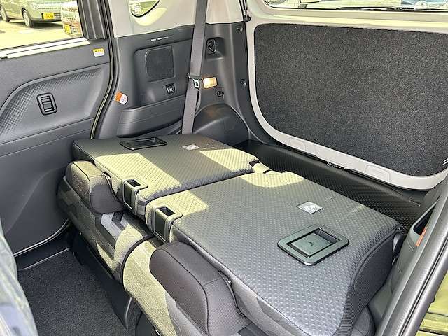 ダイハツ タント ６６０ ファンクロス リミテッド ４ＷＤ R7年 () 99