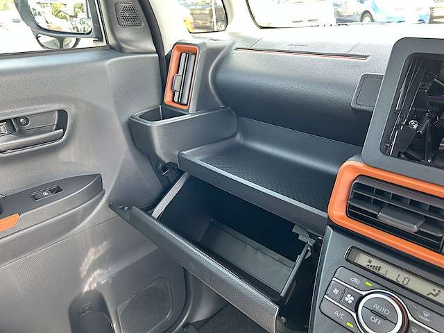 ダイハツ タント ６６０ ファンクロス リミテッド ４ＷＤ R7年 () 99