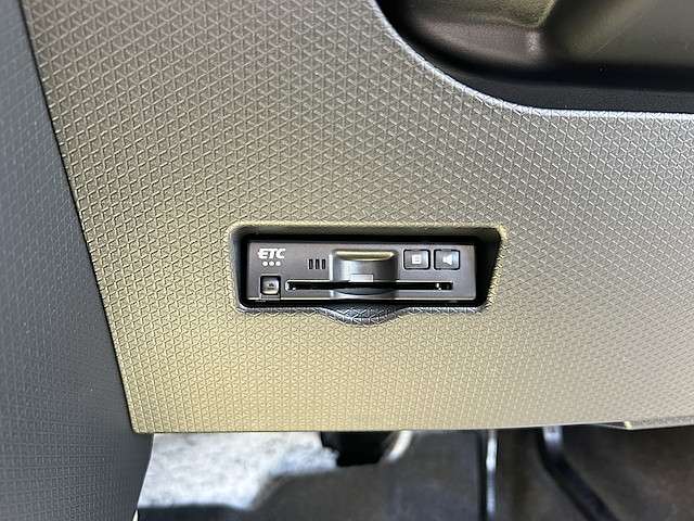 ダイハツ タント ６６０ ファンクロス リミテッド ４ＷＤ R7年 () 99