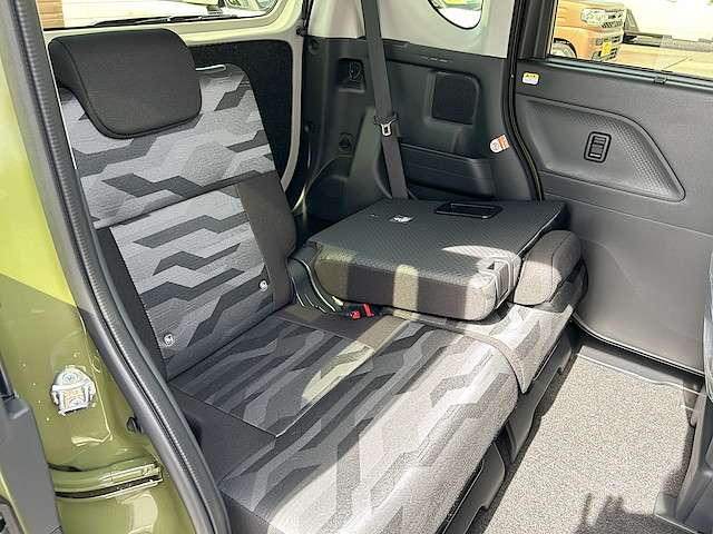 ダイハツ タント ６６０ ファンクロス リミテッド ４ＷＤ R7年 () 99