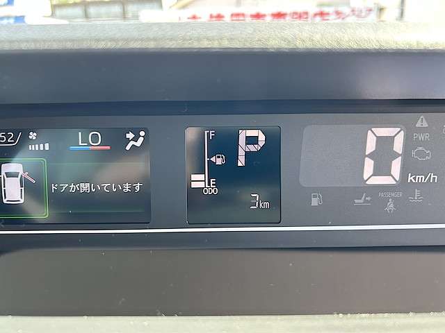 ダイハツ タント ６６０ ファンクロス リミテッド ４ＷＤ R7年 () 99