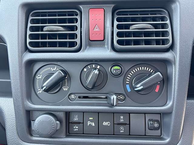 スズキ キャリイトラック ６６０ ＫＣエアコン・パワステ ３方開 ４ＷＤ R7年 () 99