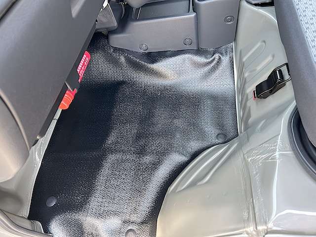 スズキ キャリイトラック ６６０ ＫＣエアコン・パワステ ３方開 ４ＷＤ R7年 () 99