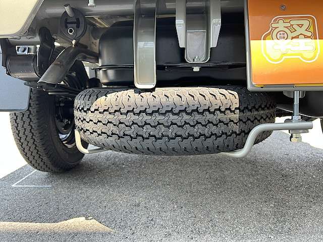 スズキ キャリイトラック ６６０ ＫＣエアコン・パワステ ３方開 ４ＷＤ R7年 () 99