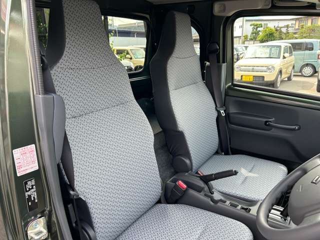 スズキ キャリイトラック ６６０ スーパーキャリイ Ｌ ３方開 ４ＷＤ R7年 () 99