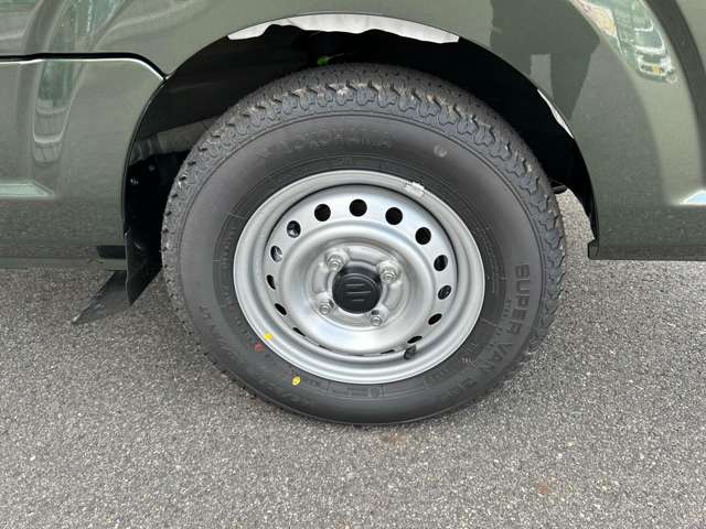 スズキ キャリイトラック ６６０ スーパーキャリイ Ｌ ３方開 ４ＷＤ R7年 () 99