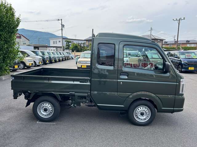 スズキ キャリイトラック ６６０ スーパーキャリイ Ｌ ３方開 ４ＷＤ R7年 () 99