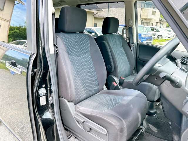 日産 セレナ ２．０ ２０Ｘ Ｓ－ＨＹＢＲＩＤ H26年 (九州・沖縄) 99