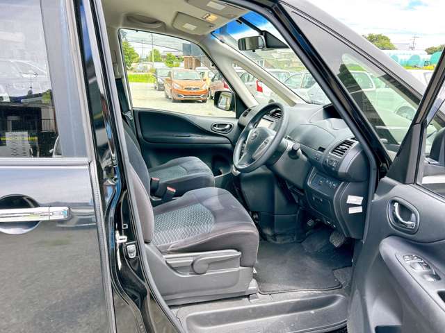 日産 セレナ ２．０ ２０Ｘ Ｓ－ＨＹＢＲＩＤ H26年 (九州・沖縄) 99