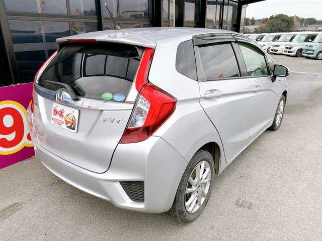 ホンダ フィット　ハイブリッド １．５ ハイブリッド Ｆパッケージ H27年 (九州・沖縄) 99
