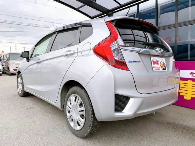 ホンダ フィット　ハイブリッド １．５ ハイブリッド Ｆパッケージ H27年 (九州・沖縄) 99