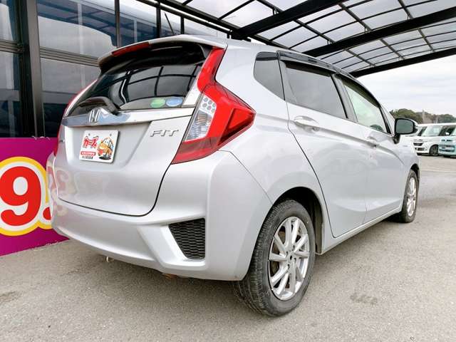ホンダ フィット　ハイブリッド １．５ ハイブリッド Ｆパッケージ H27年 (九州・沖縄) 99