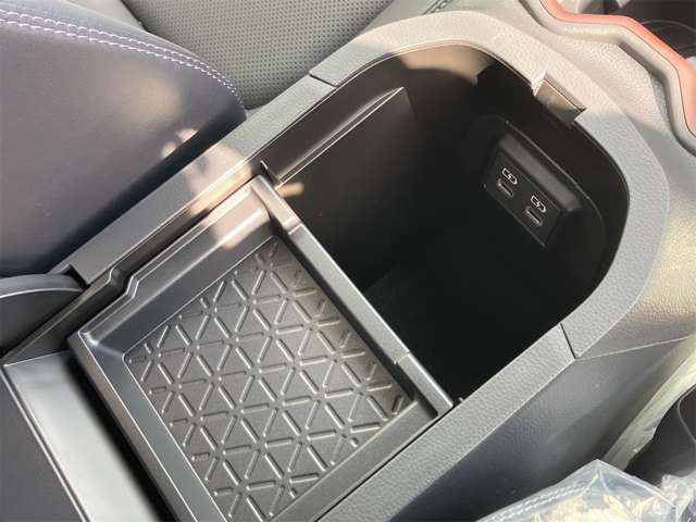 トヨタ ＲＡＶ４ ２．０ Ｇ Ｚパッケージ ４ＷＤ R6年 (東海) 99