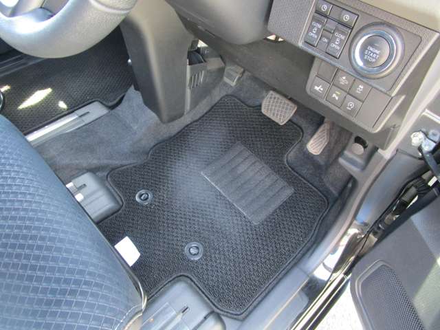 ダイハツ タント ６６０ カスタム ＲＳ セレクション R2年 (中国) 99