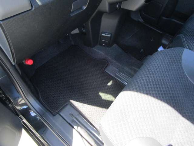 ダイハツ タント ６６０ カスタム ＲＳ セレクション R2年 (中国) 99