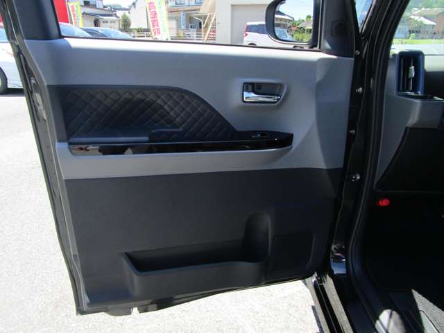 ダイハツ タント ６６０ カスタム ＲＳ セレクション R2年 (中国) 99