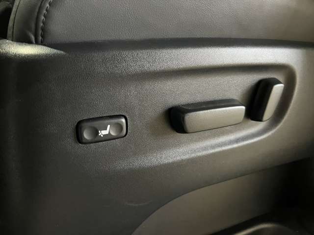 トヨタ アルファード ２．５ Ｓ Ｃパッケージ R2年 (関東) 99